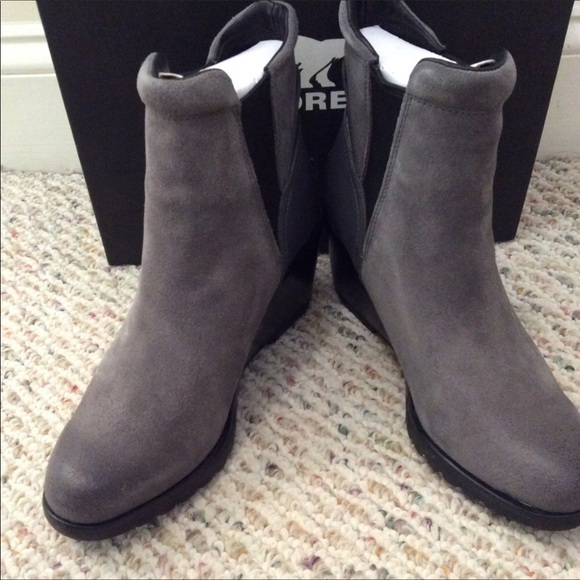 🆕 SOREL gray black wedge waterproof boots- size 8 - Picture 4 of 8